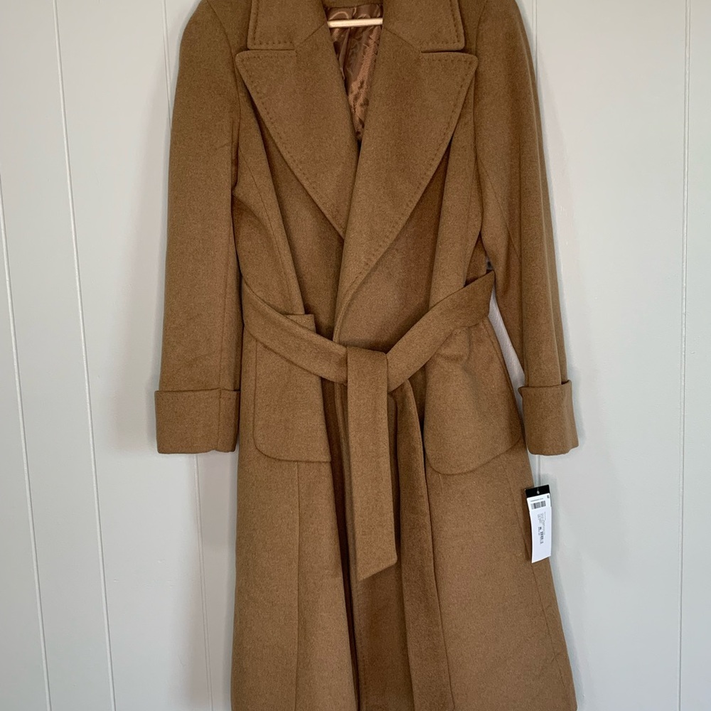 NWT Elegant Women’s Cashmere Coat